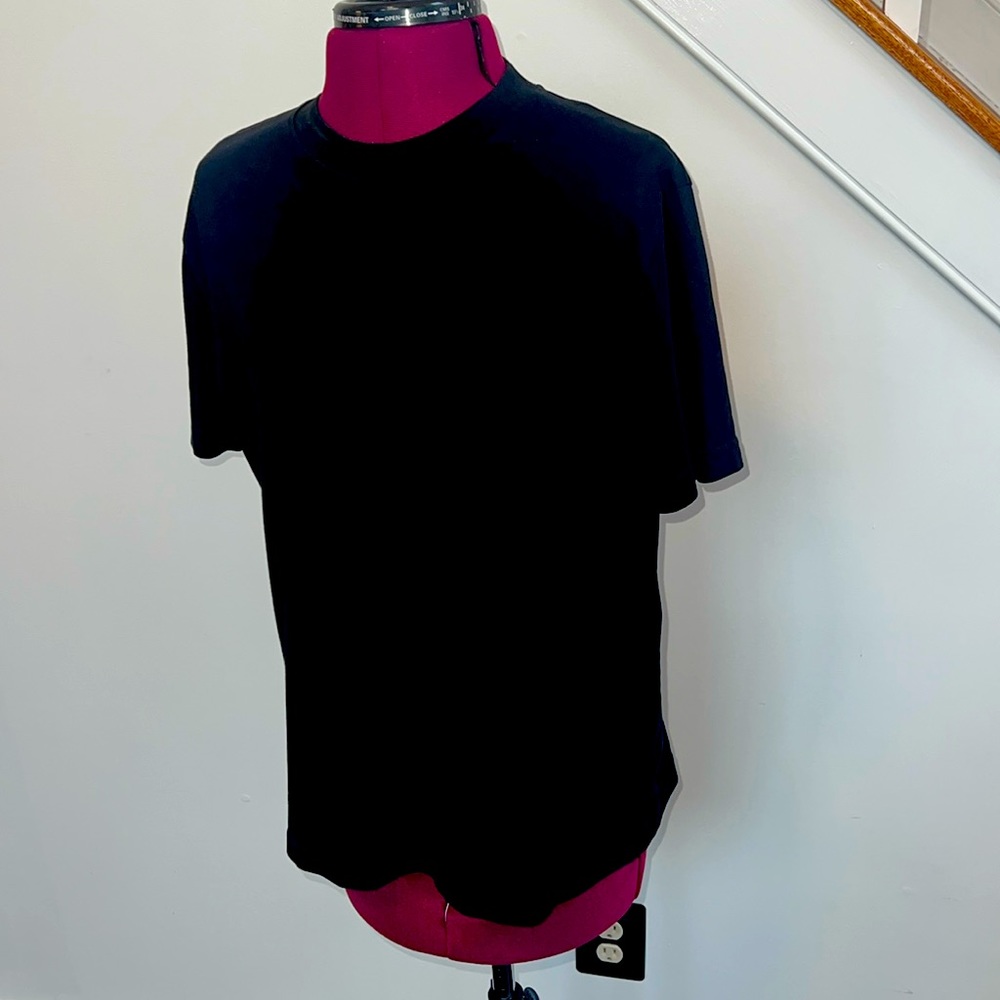 Valencia’s Men’s T shirt